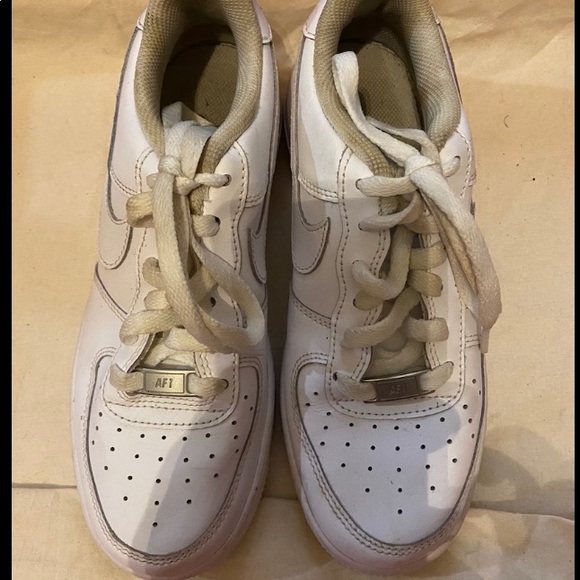 Nike Air Force 1 - 2018 - Picture 1 of 4